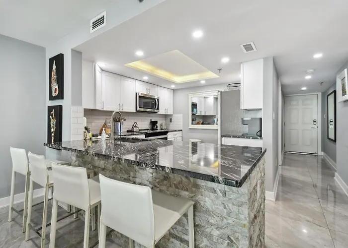 Appartement Luxury Oceanfront Penthouse *
